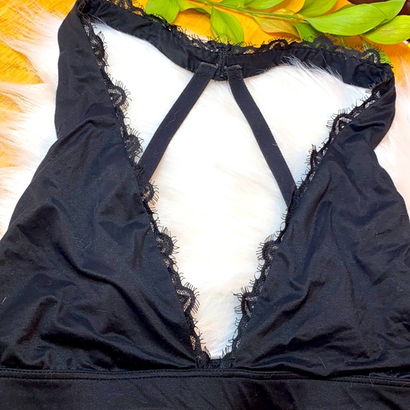 Bralette - Picture 1 of 8